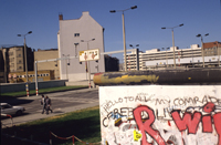 The Berlin Wall : East meets West ; GDR, the checkpoint
